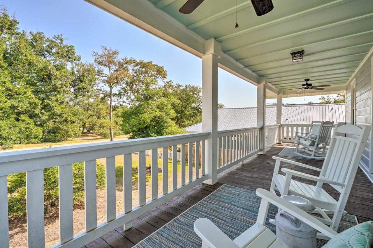 Historic Family Home Less Than 1 Mi To Long Beach! Oak Island Exterior photo