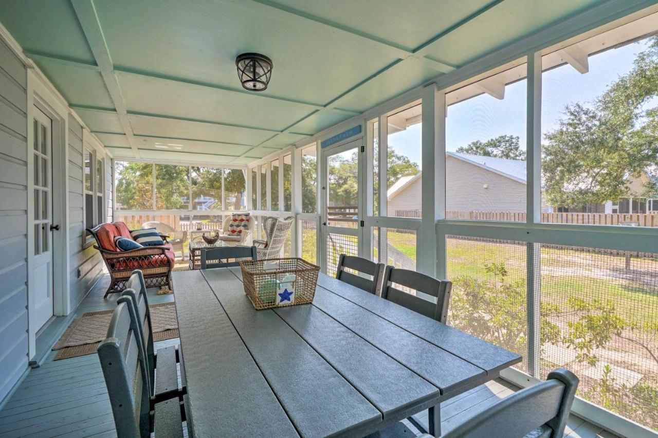 Historic Family Home Less Than 1 Mi To Long Beach! Oak Island Exterior photo